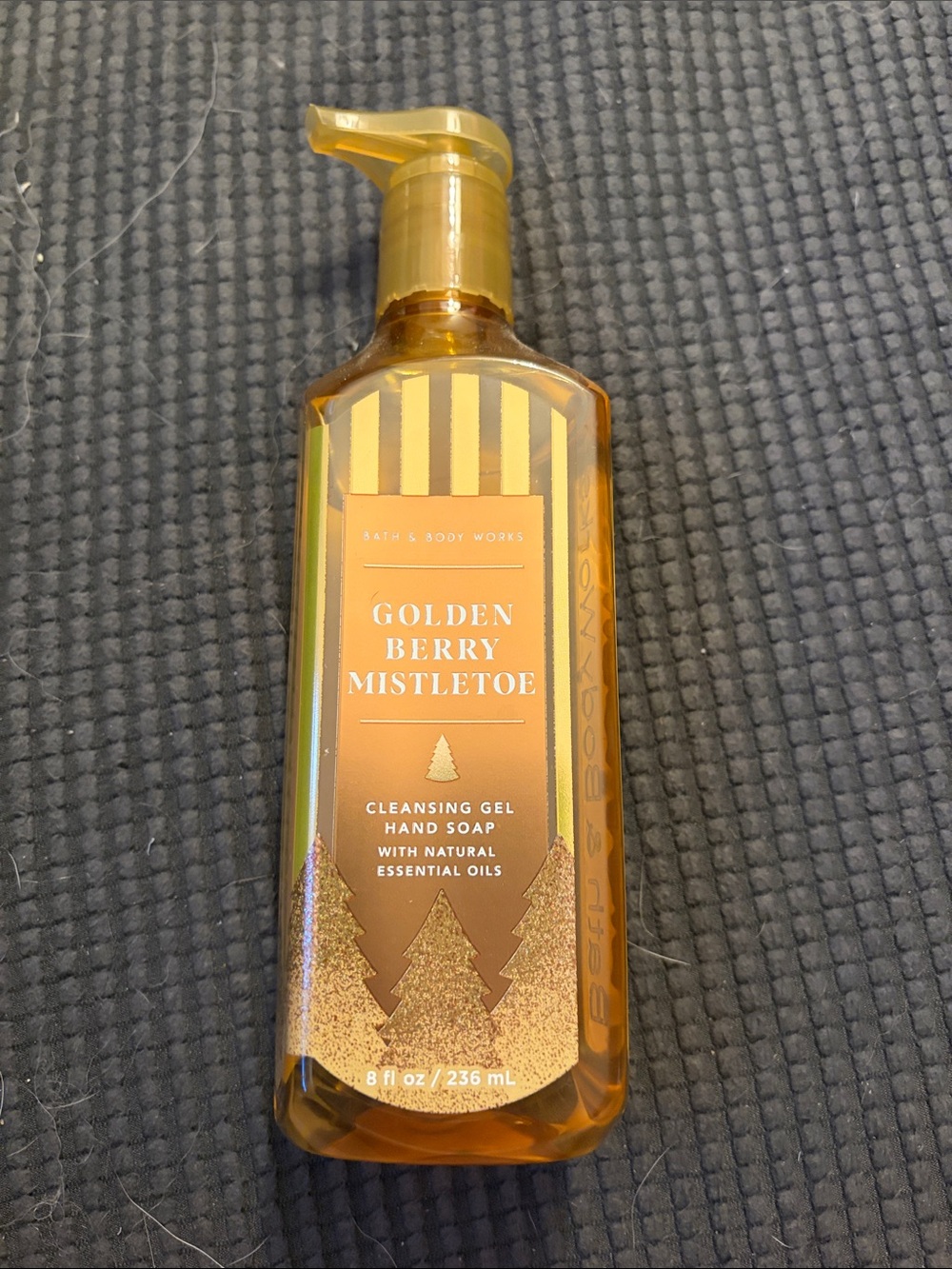 Bath & Body Works Golden Berry Mistletoe Hand Soap